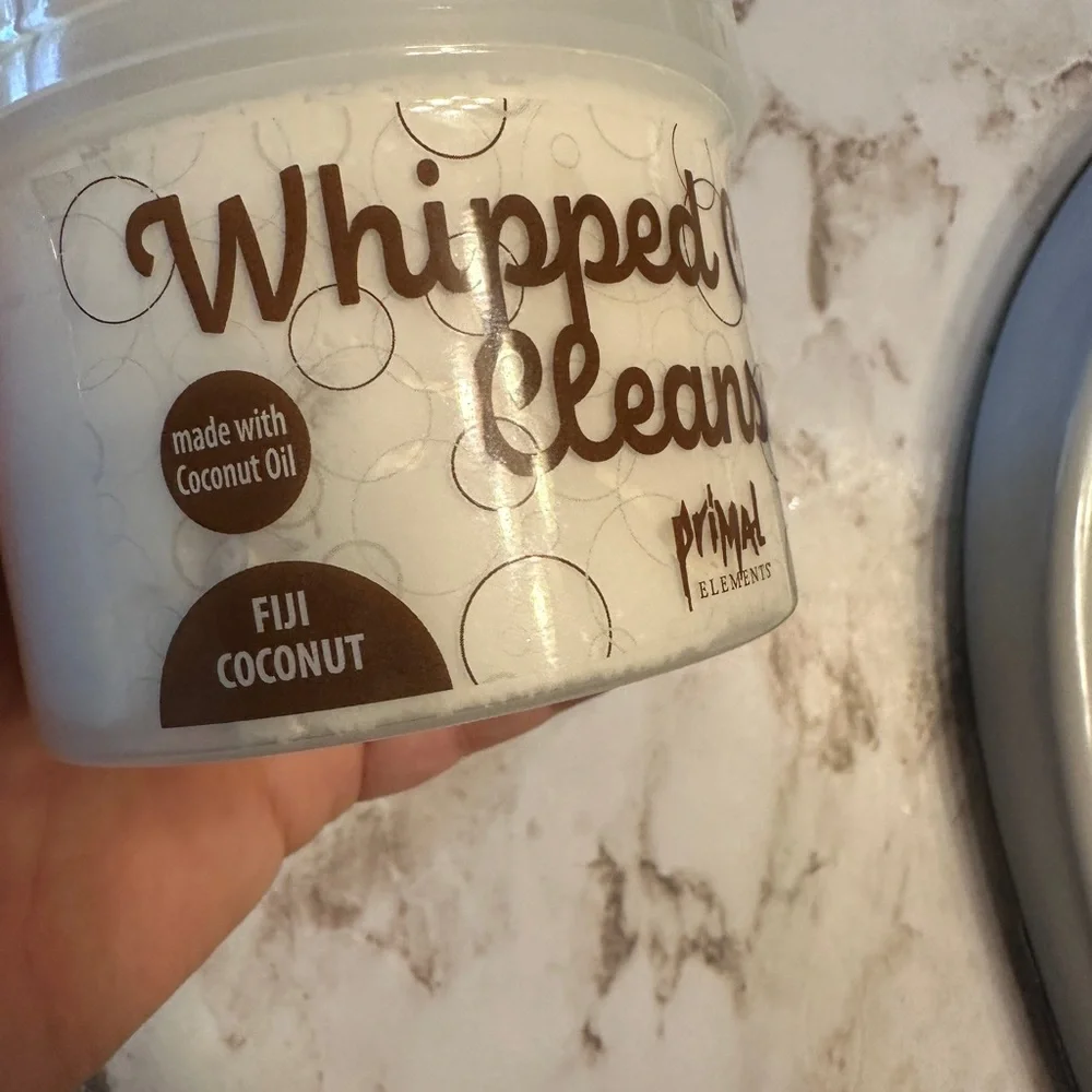 Primal Elements Fiji Coconut Whipped Cream Moisturizing Body Scrub Cleanser NWOT